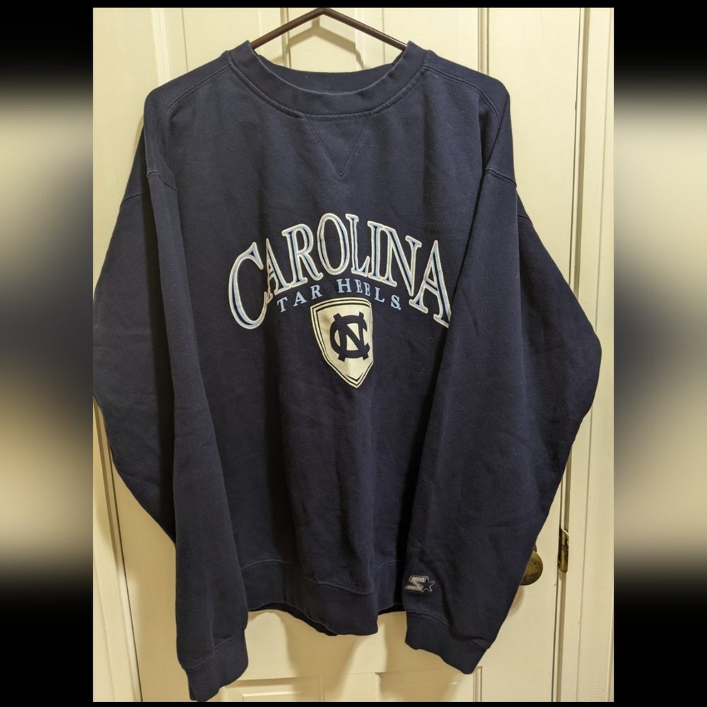 Starter Carolina Tar Heels Sweatshirt!